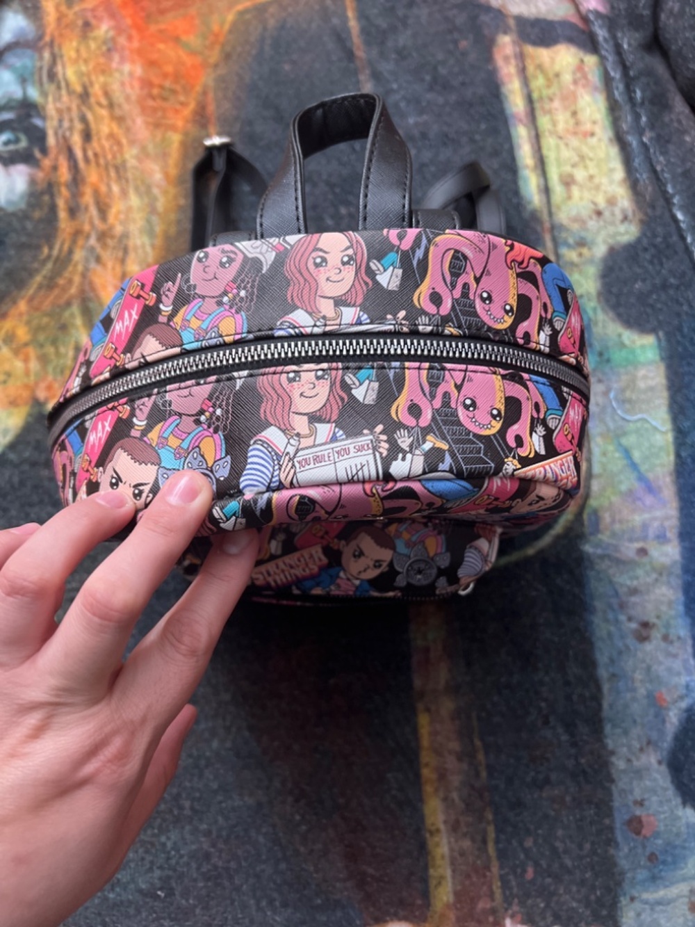 Stranger Things mini backpack - Picture 3 of 7